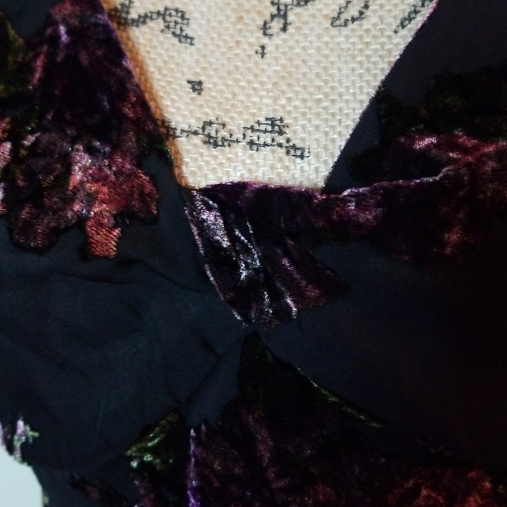 CDC Dress - Picture 3 of 8